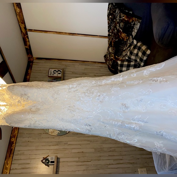 Allure Romance Wedding Dress - Picture 6 of 6